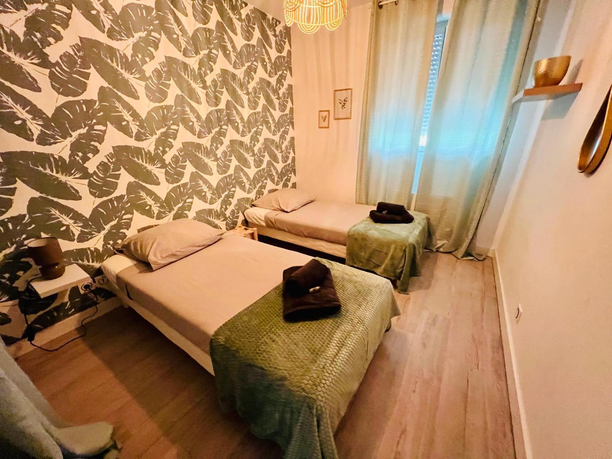 La Villa Ondine - Spacieux Appartement Sur Les Collines Nicoises - Piscine - 2 Parkings - Clim - Wifi Nice Exteriör bild
