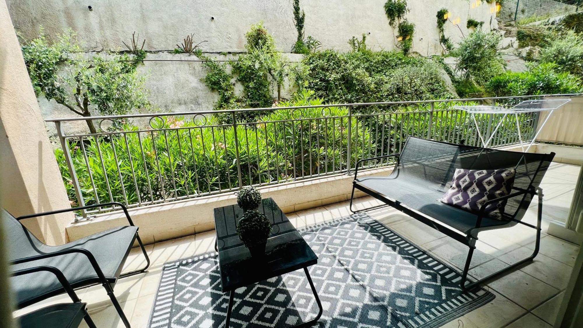 La Villa Ondine - Spacieux Appartement Sur Les Collines Nicoises - Piscine - 2 Parkings - Clim - Wifi Nice Exteriör bild